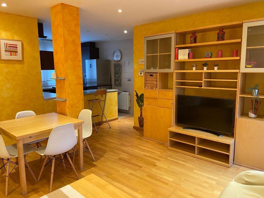 Atico Centrico Con Terraza Y Garaje Apartment Benavente Exterior photo